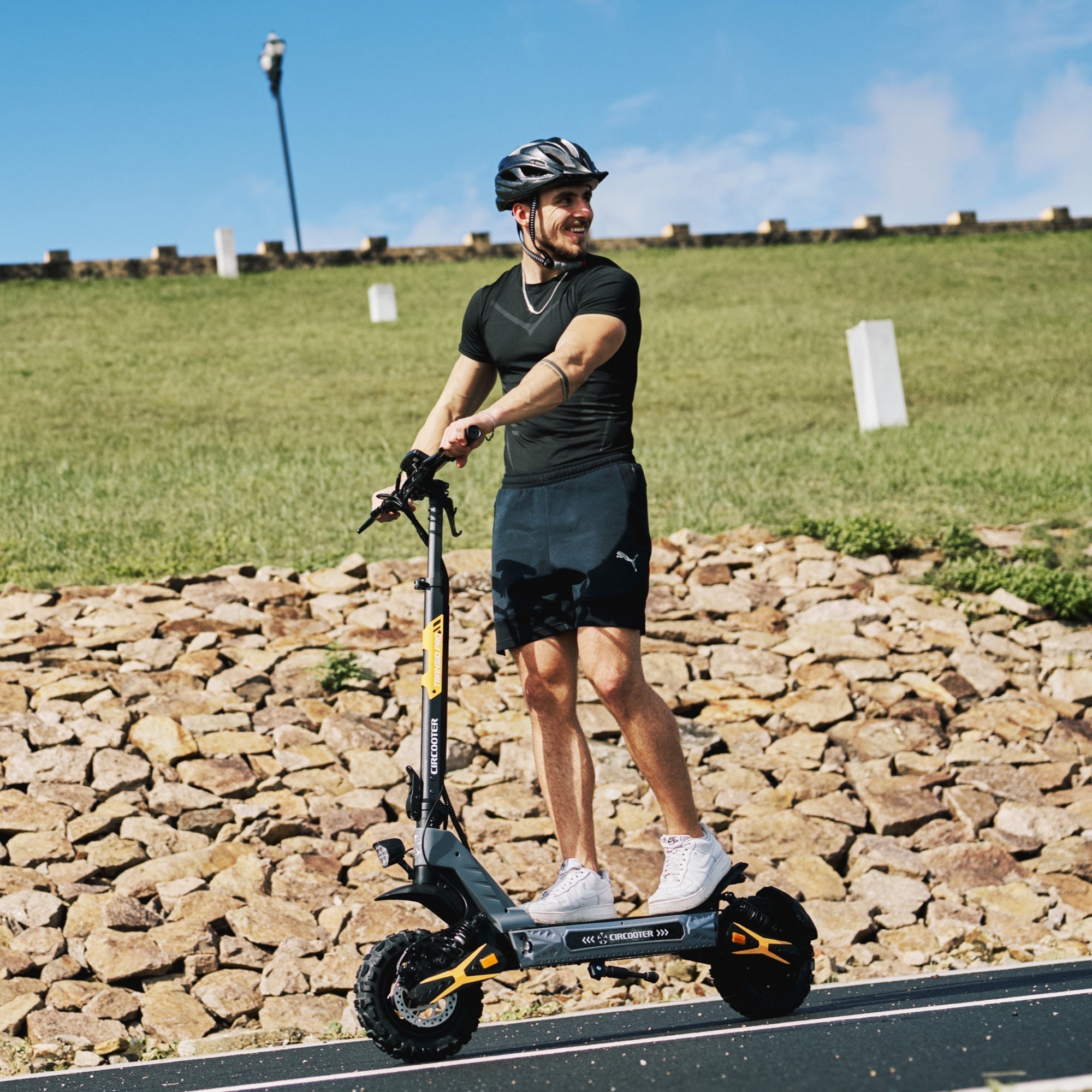 Labor Day Commuting: How E-Scooters Help Workers